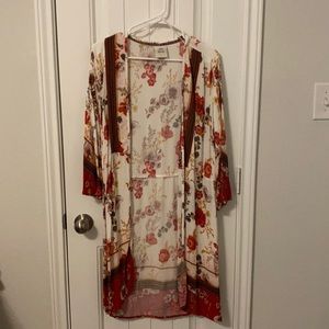 Floral kimono. Size L